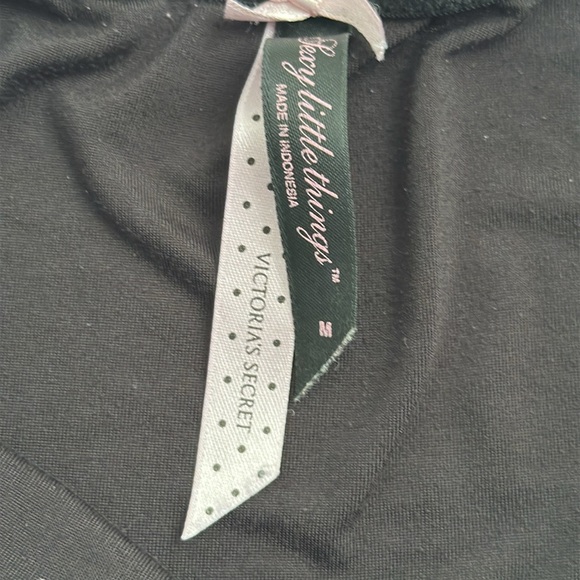 Victoria’s Secret Sexy Little Things black with red lace trim hiphugger panty - Picture 7 of 8